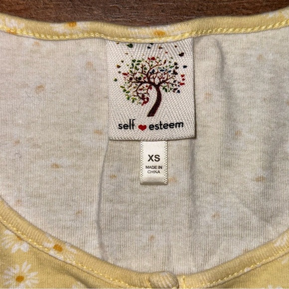 Y2K Yellow Daisy Floral Print Button Down Crop Top - Picture 7 of 8